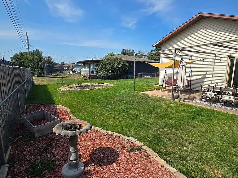603 N Boxelder St — Photo 4