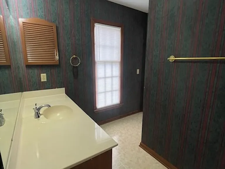 417 N Ebenezer Rd — Photo 14