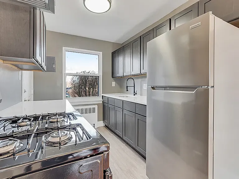 1008 N Main St #29D — Photo 7