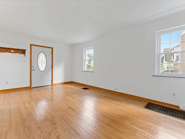 1103 Mount Allen Rd — Photo 14