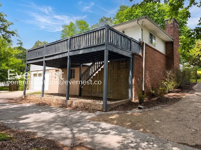 5526 Crestview Dr — Photo 20