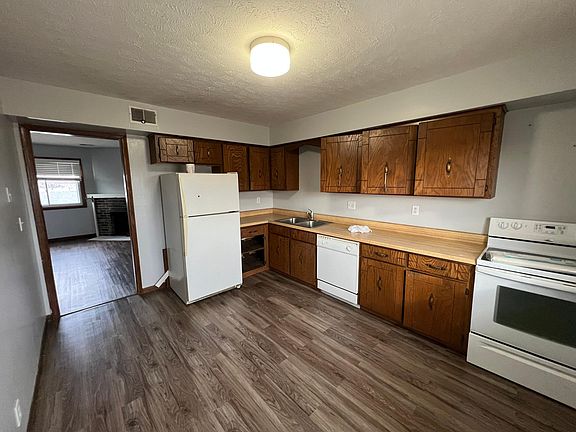 4th image of 2502 Palmer Dr APT 5