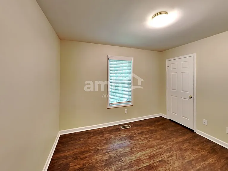 2058 Queensbury Dr — Photo 17