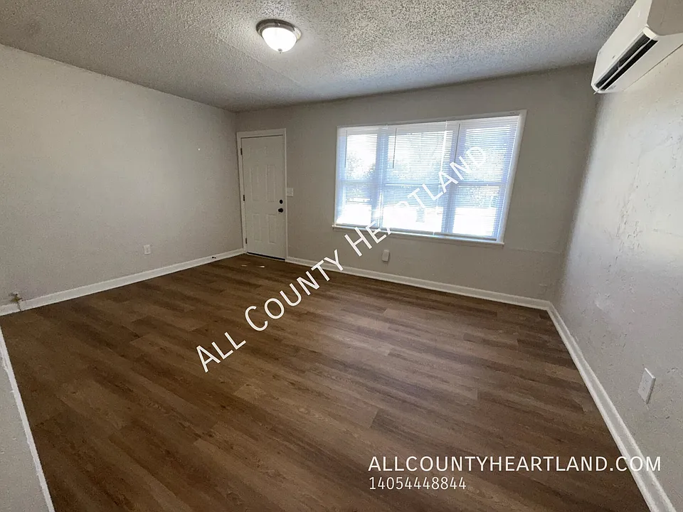 405 NW 90th St