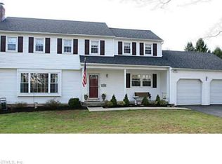 679 Oak Ave, Cheshire, CT 06410