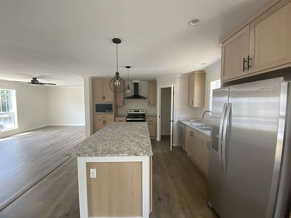 4th image of 39 Kingfisher Way #26039