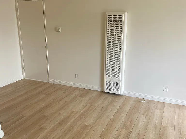 1425 S Bundy Dr #1 — Photo 2