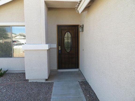 4th image of 911 E Calle Bolo Ln
