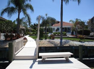 917 Capriccio Ln, Apollo Beach, FL 33572