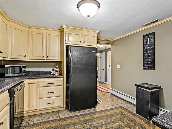 5th image of 5 Vincent Ave