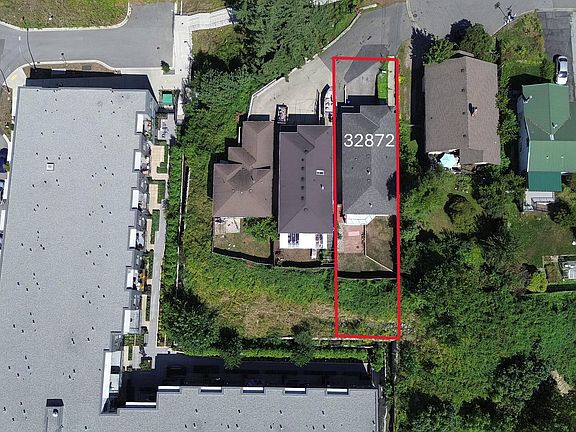 4th image of 32872 1st Ave