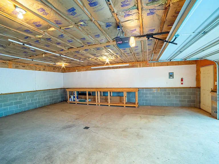 Oversized Detached Garage with Bonus Workshop (24'x30' Powered)