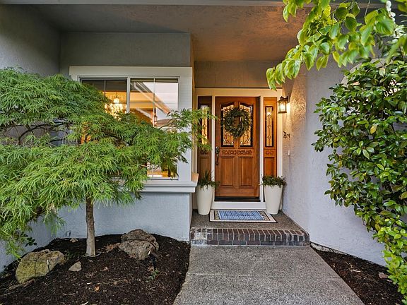 2nd image of 6332 Meadowridge Drive