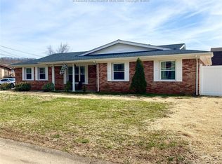 178 Shawnee Estate, Winfield, WV 25213