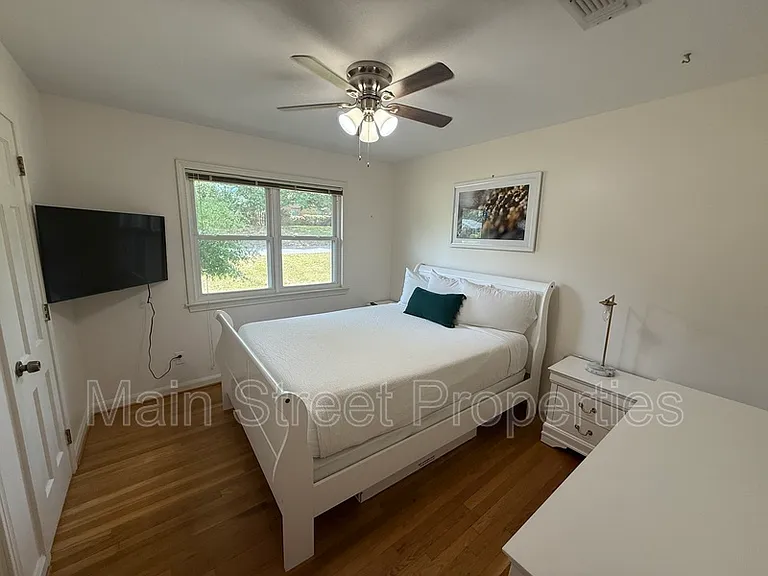3660 Molaree Dr — Photo 21