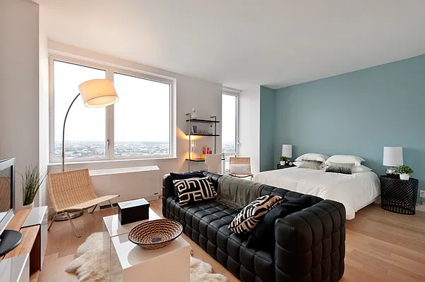 Rented by CORE | media 25