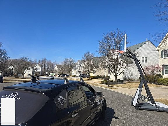 4th image of 17 Carlisle Ct