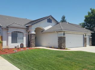 2266 E Revere Rd, Fresno, CA 93720