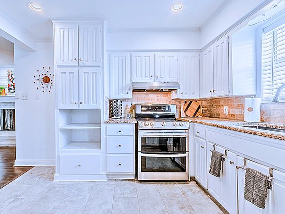 4th image of 801 Canadian Cir