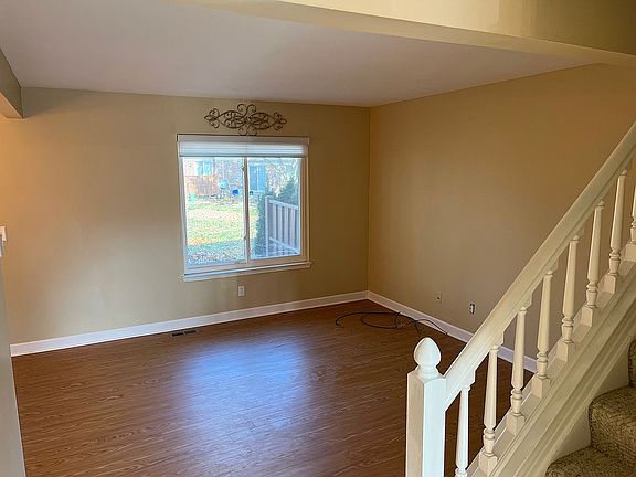 2nd image of 18406 Jamestown Cir #406