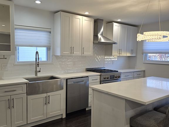 2nd image of 8318 149th Ave Floor 1