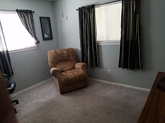 3rd image of 6723 Forest Dell St