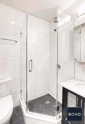 Rented by Bond New York | media 22