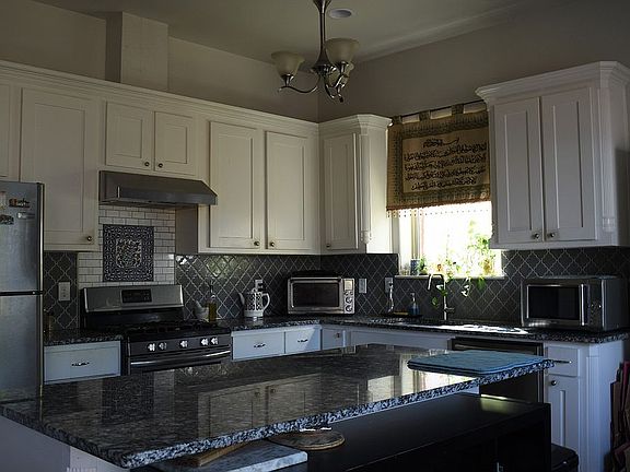 3rd image of 3556 Manesh Dr
