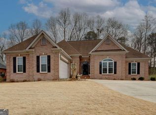 322 Savannah Pl, Loganville, GA