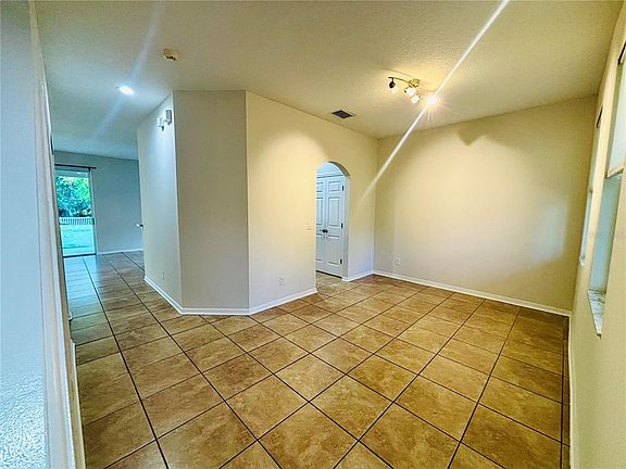 4th image of 13635 Artesa Bell Dr
