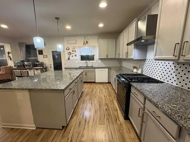 2034 Brittlebank Ln — Photo 7