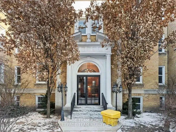 407 Elgin St #30, Ottawa, ON K2P 1N2