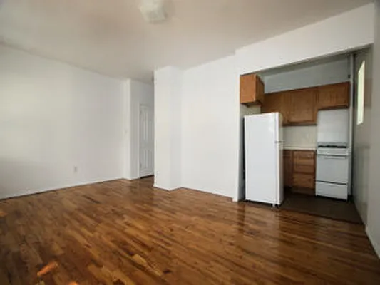 Rented by JM Preston Properties LLC | media 29