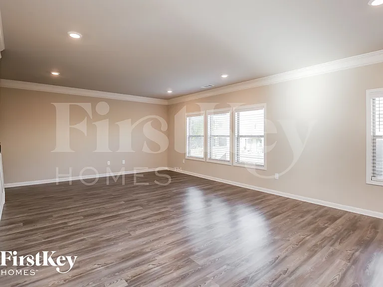 193 Creekside Bluff Way — Photo 4