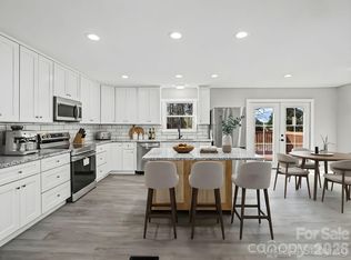 944 Woodland Dr, Shelby, NC 28150