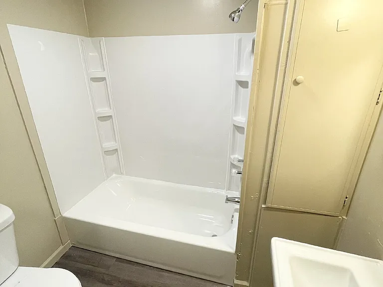 2228 Arrow Ave — Photo 3