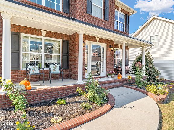 3rd image of 2511 Sparkling Star Ln
