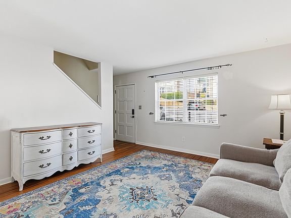 4th image of 2605 Southbury Cir #2605