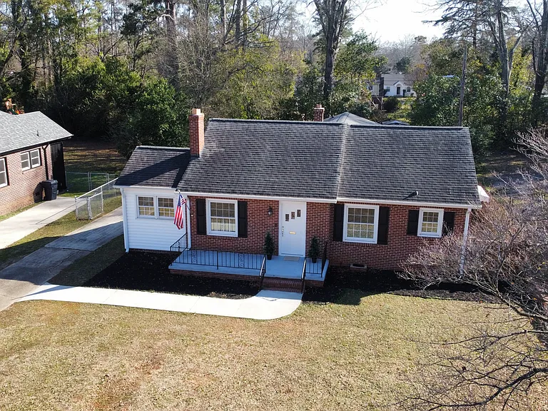 215 Whitehall Rd — Photo 19