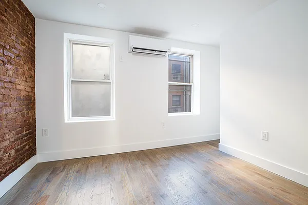 Rented by MNS | media 21