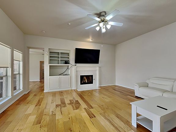 3rd image of 1716 Alpine Dr