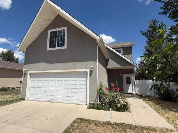1687 Pierson Ct, Laramie, WY 82070