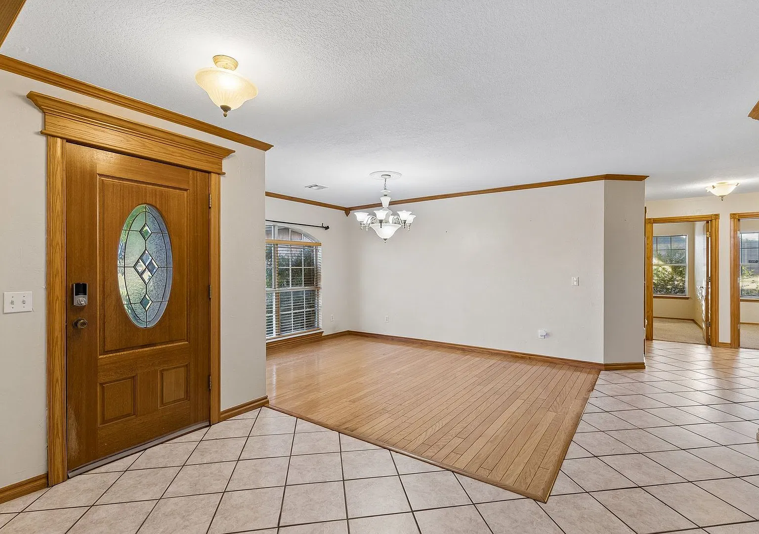 15069 Scottsdale Ln — Photo 4