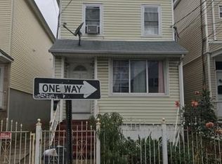 126 Smith St, Elizabeth, NJ 07202