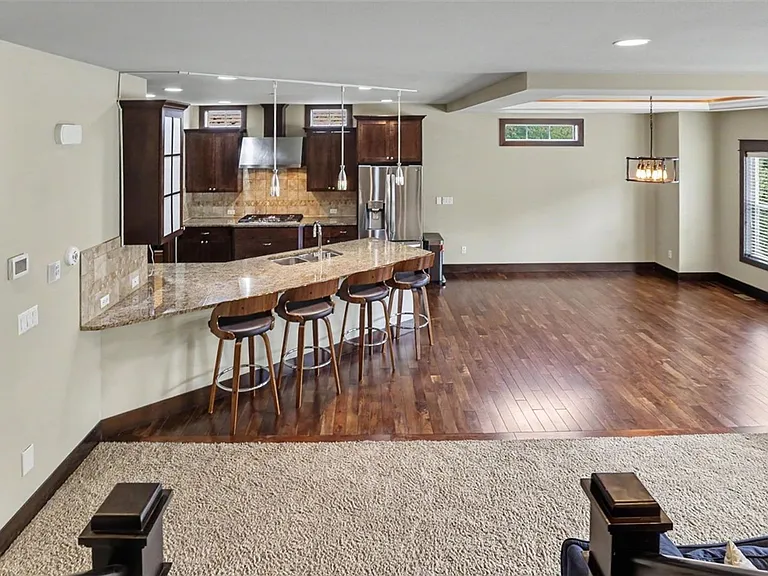 1357 Elma Pl NE — Photo 6