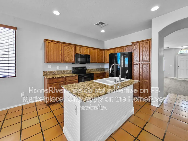 18394 W Paseo Way — Photo 6
