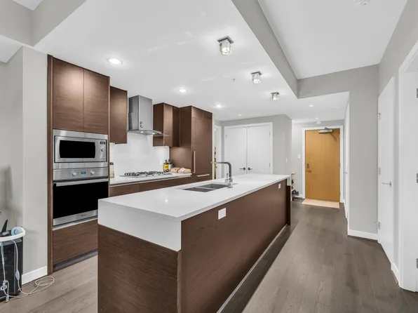 508 W 29th Ave #511, Vancouver, BC V5Z 0G5