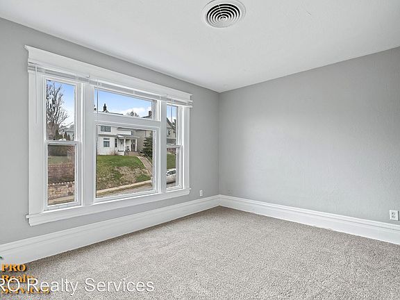 3rd image of 680 Lawson Ave E #2