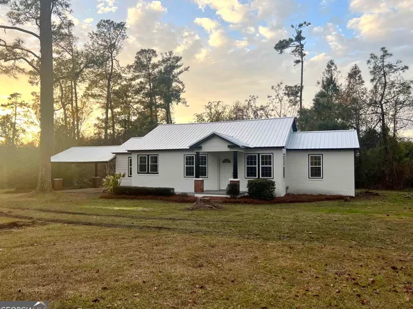 906 W Ogeechee St, Sylvania, GA 30467