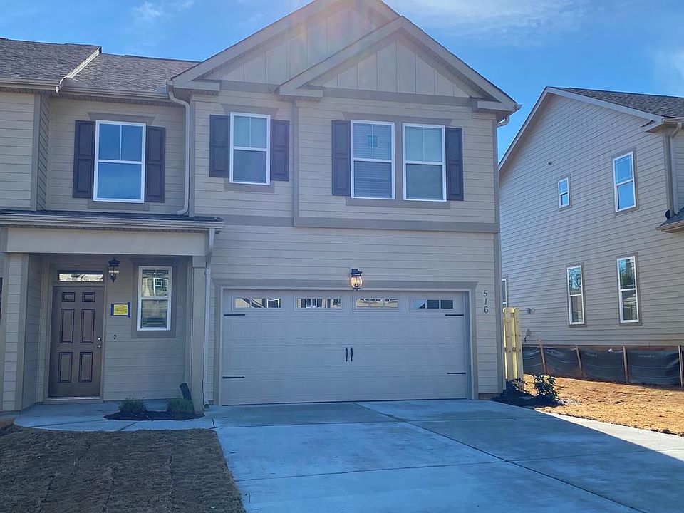 1st image of 516 Vinings Dr #10